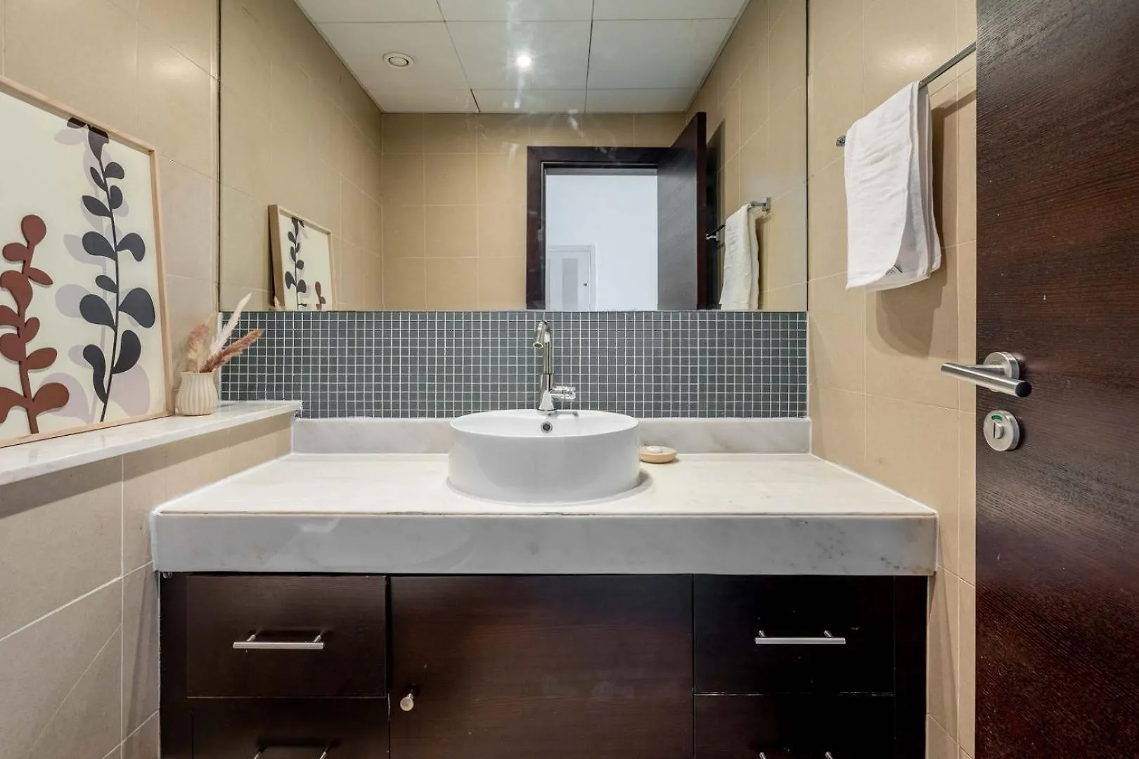 Guestready - Elegant Home In Business Bay Dubai 0*,  United Arab Emirates